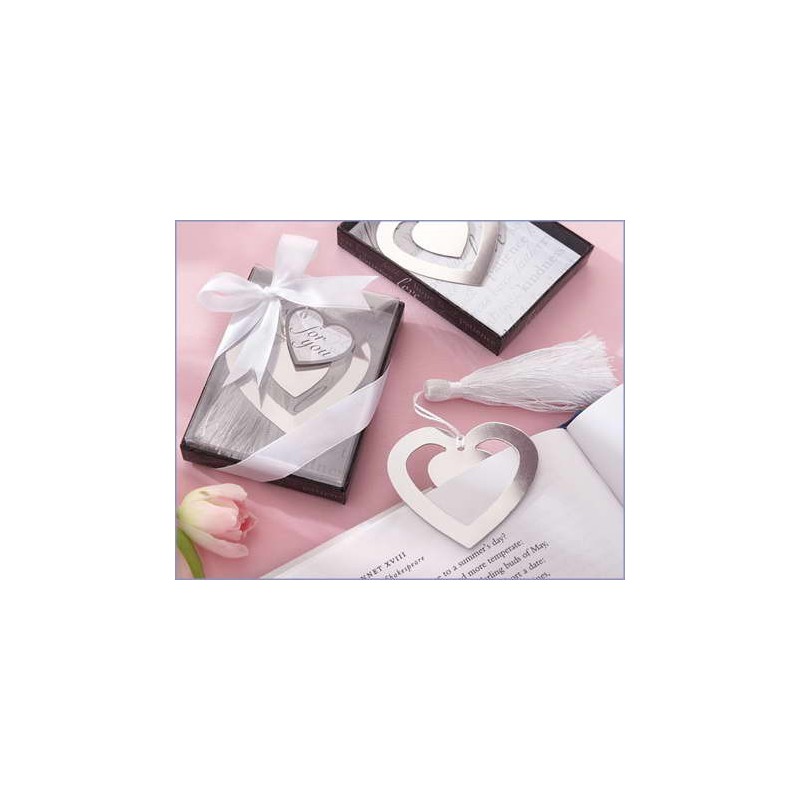 ELEGANTE PUNTO DE LIBRO CORAZON EN CAJITA CON LAZO