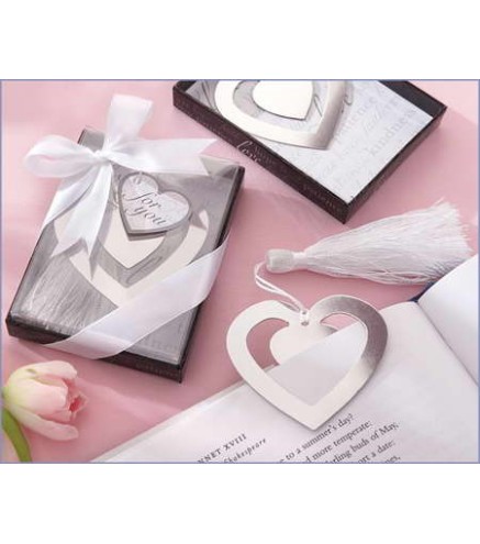 ELEGANTE PUNTO DE LIBRO CORAZON EN CAJITA CON LAZO