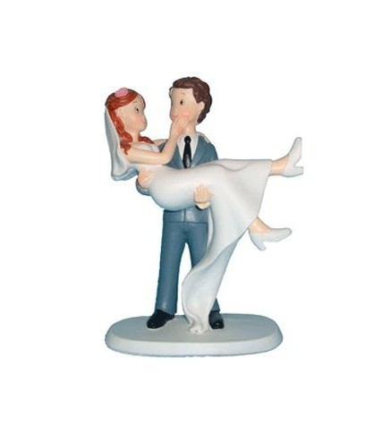 FIGURA PASTEL NOVIOS EN BRAZOS