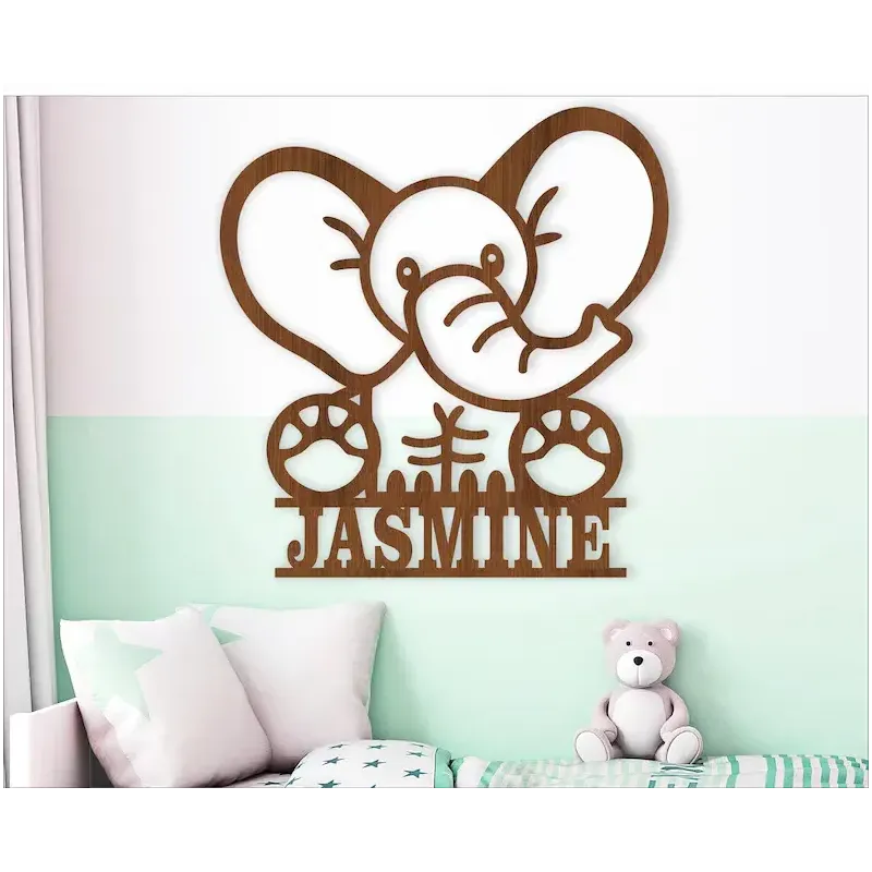 Lindo letrero con nombre de elefante