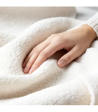 Estructura de Cama Doble con Cabecero Ajustable en Altura Tapizada en Borreguito Listones de Soporte Blanco